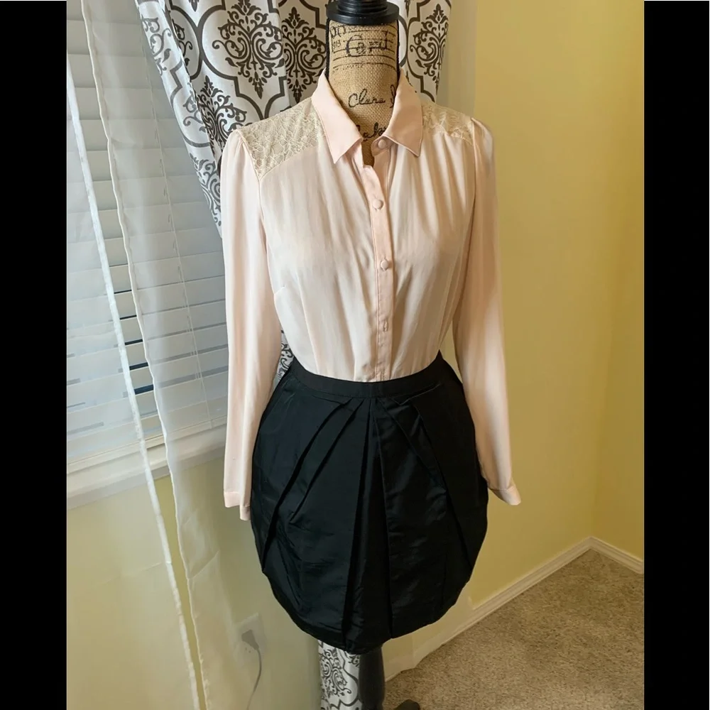 Gorgeous Louis Vuitton skirt - Picture 3 of 9